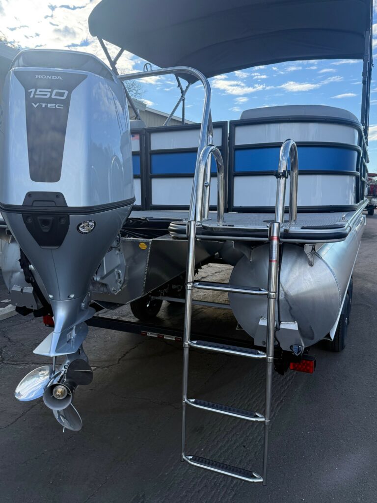 2026 Bentley 223 Bolt photo 8