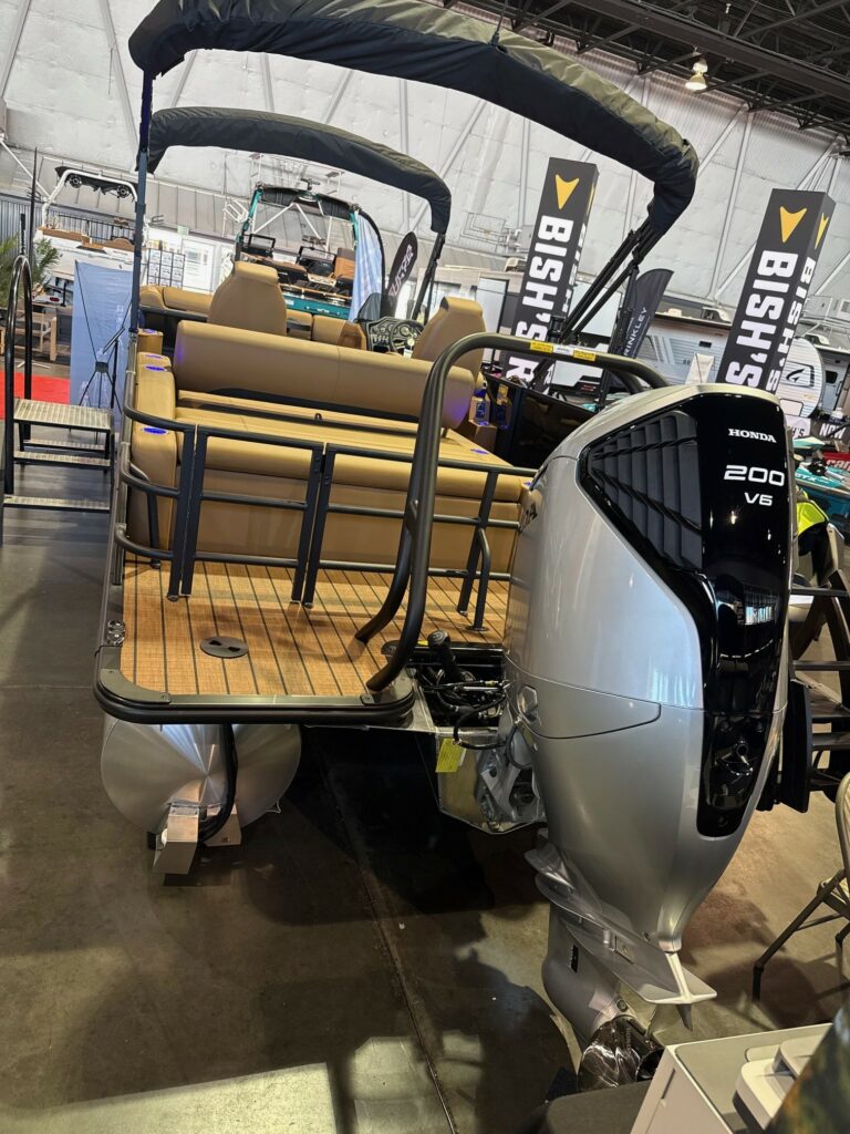 2026 Bentley Legacy 223 Swingback photo 6