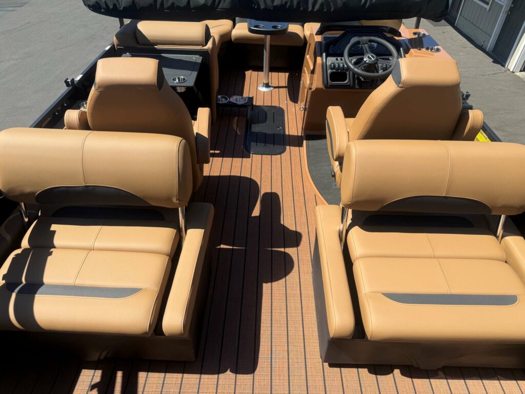 2027 Legacy 223 Quad Swingback photo 10